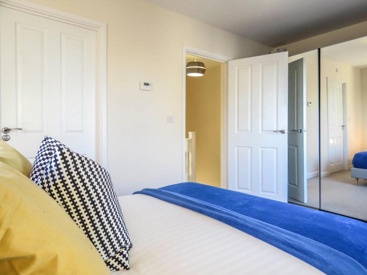 Tudors Esuites 4 Bedroom House Driveway & Garden เบอร์มิงแฮม ภายนอก รูปภาพ